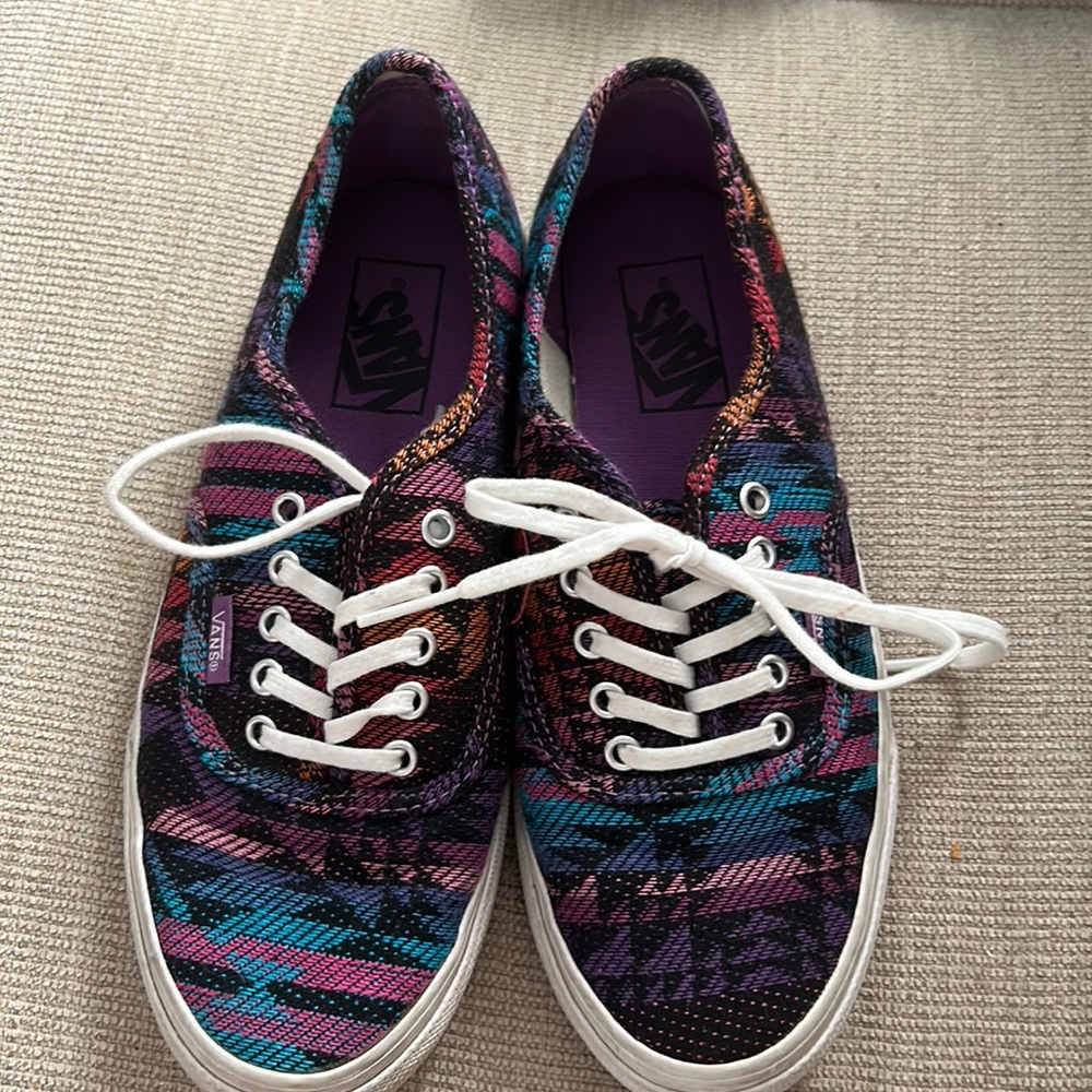 Vans slim tribal Aztec print size mens 6 women’s 7.5
